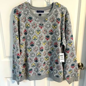 NWT Multicolored women’s long sleeve sweatshirt